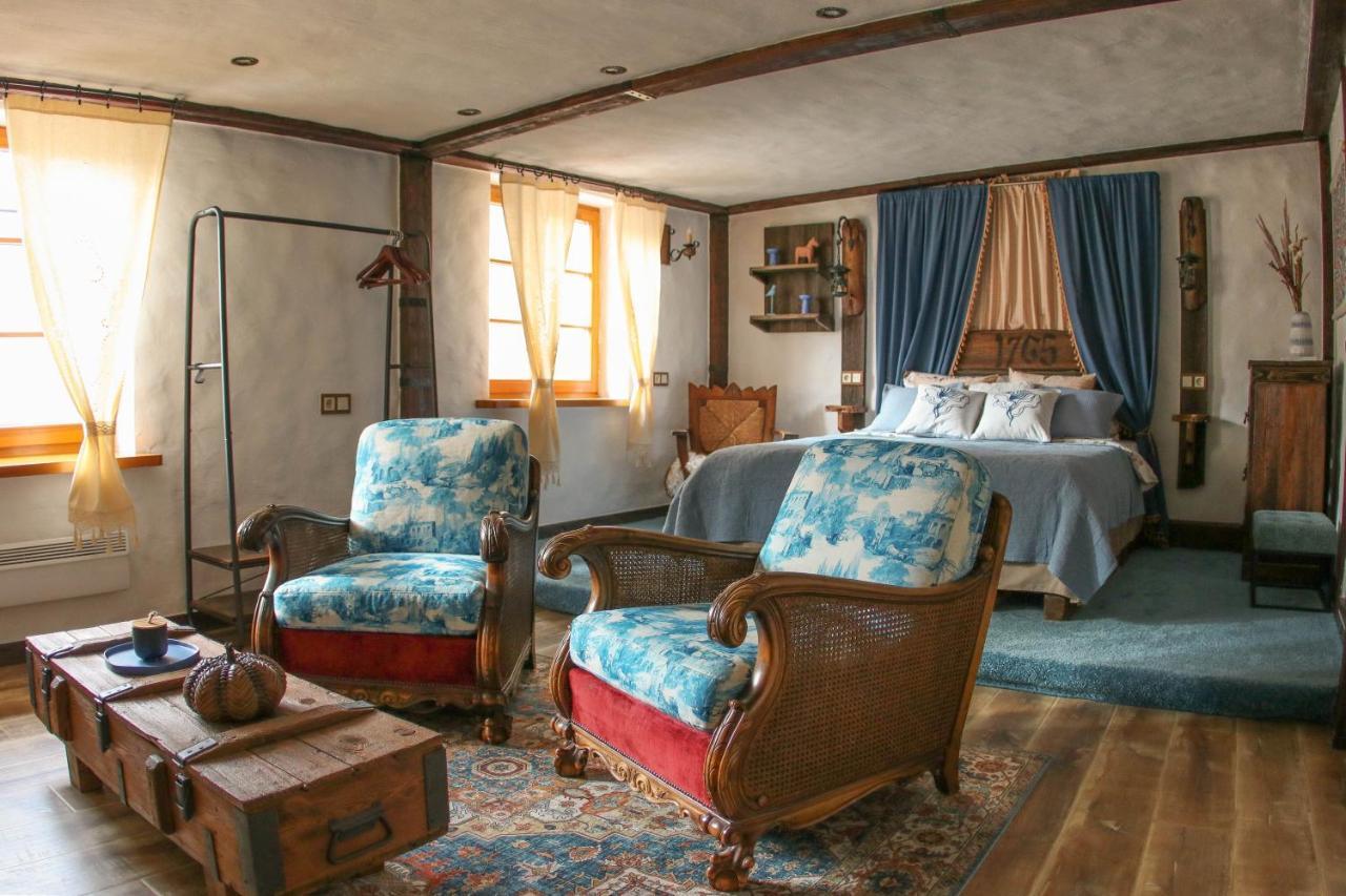 Historical Place In Old Town Appartement